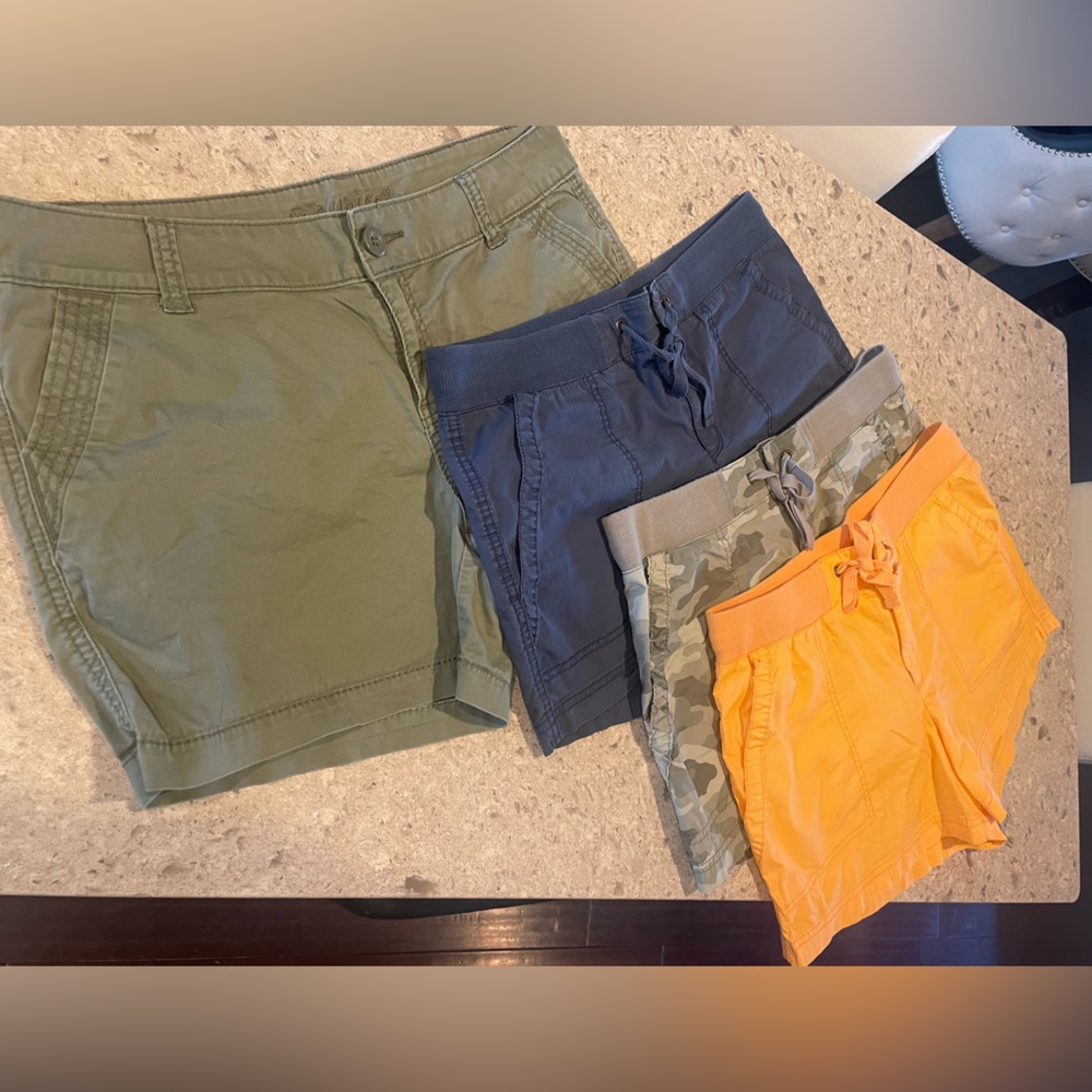 Lot of four shorts